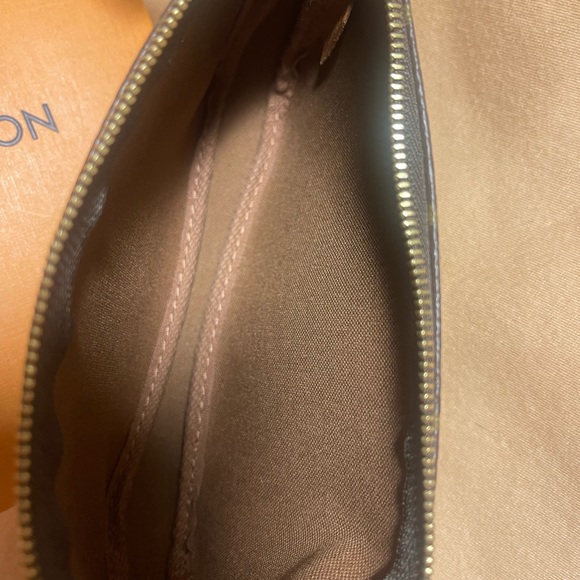 Louis Vuitton Pochette - Picture 4 of 4